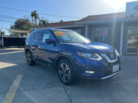 2020 Nissan Rogue SV