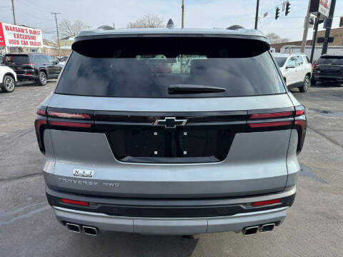 2025 Chevrolet Traverse LT