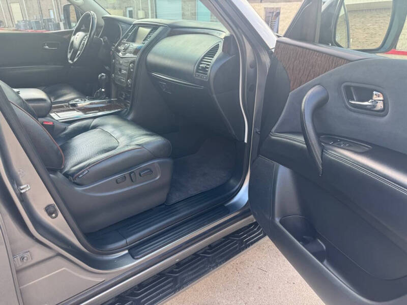 2017 Nissan Armada SV