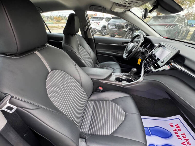 2023 Toyota Camry SE Nightshade