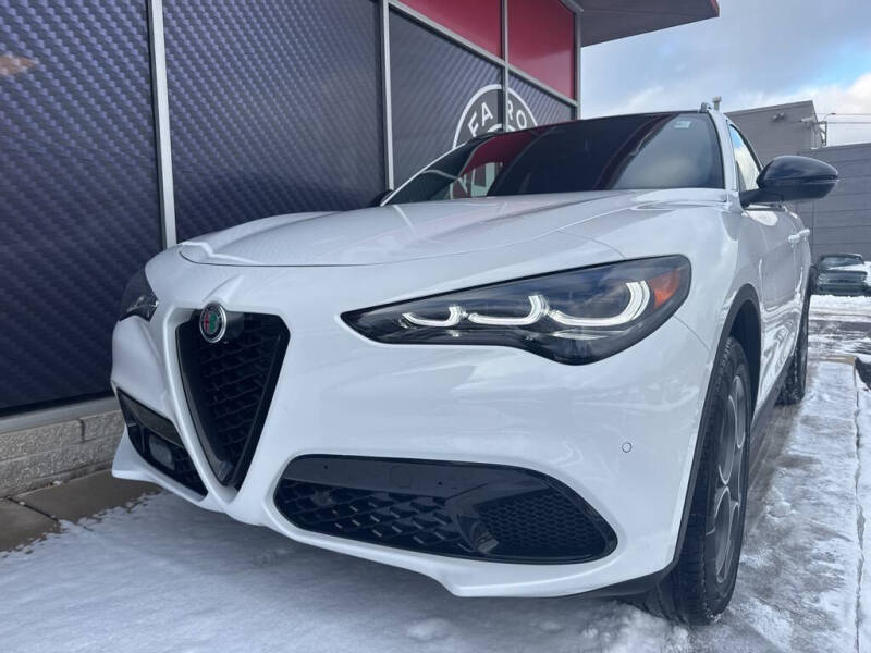 2025 Alfa Romeo Stelvio