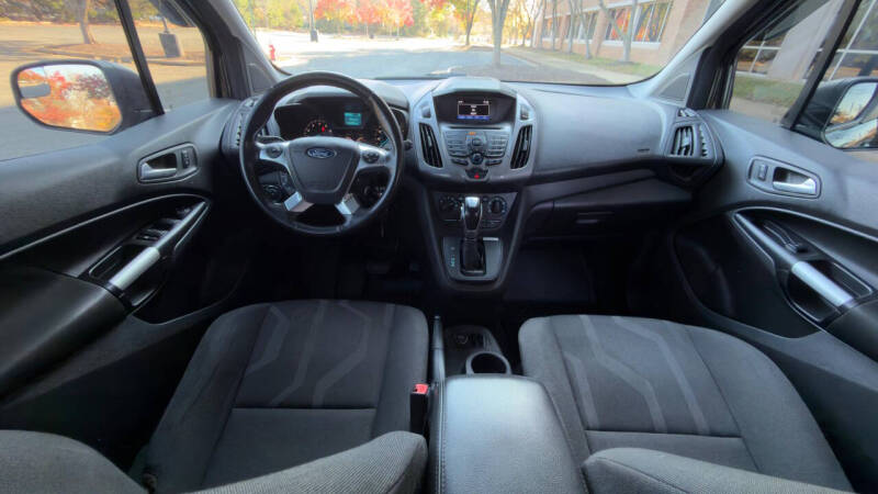 2017 Ford Transit Connect XLT