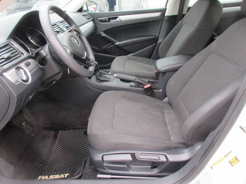 2016 Volkswagen Passat 1.8T S