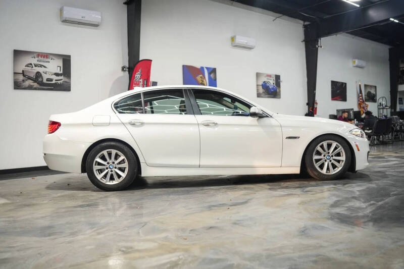 2015 BMW 5 Series 528i