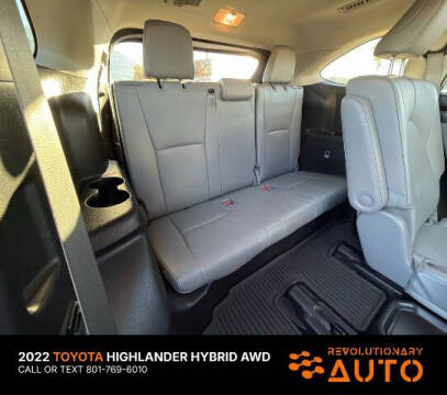 2022 Toyota Highlander Hybrid Limited