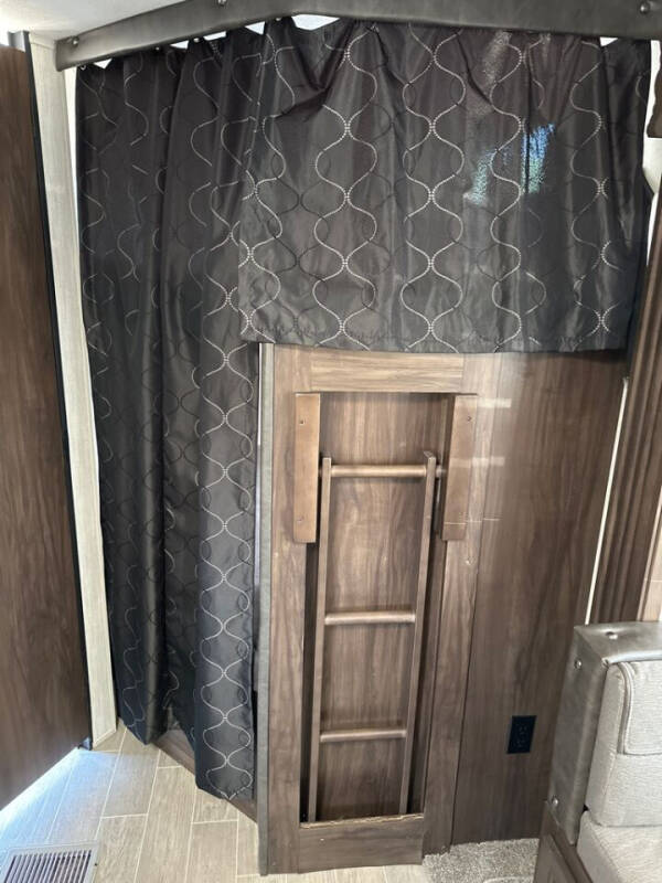 2021 Forest River Cherokee 274DBH