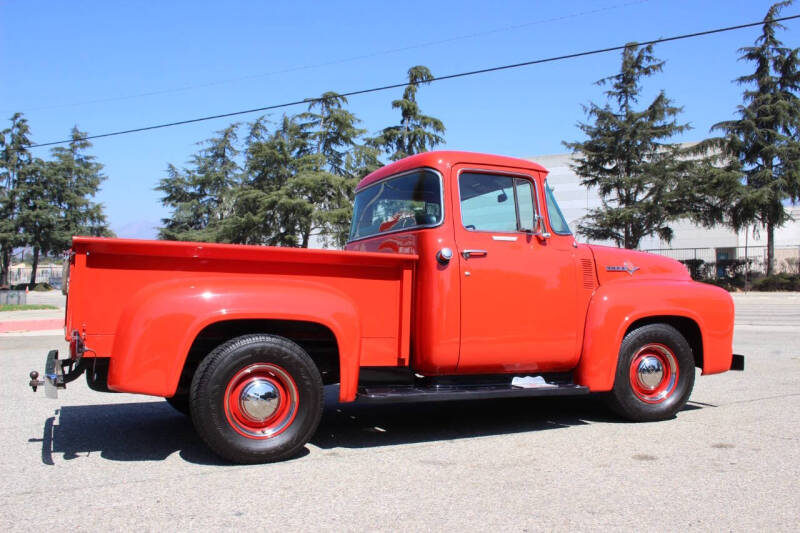 1956 Ford F-100