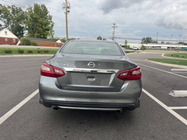 2018 Nissan Altima for sale at Ryan Motor Sales in Bowling Green, KY