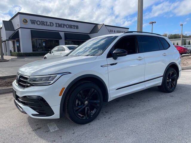 2023 Volkswagen Tiguan SE R-Line Black