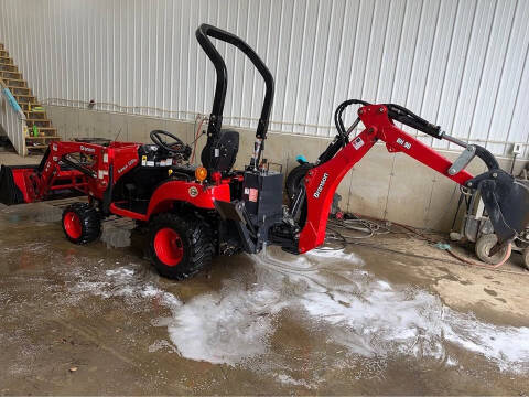 2022 Branson 2205h