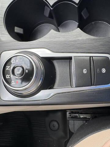 2022 Ford Escape Hybrid SEL