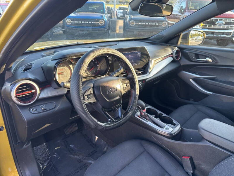 2025 Chevrolet Trax RS