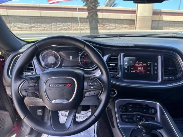 2017 Dodge Challenger SXT