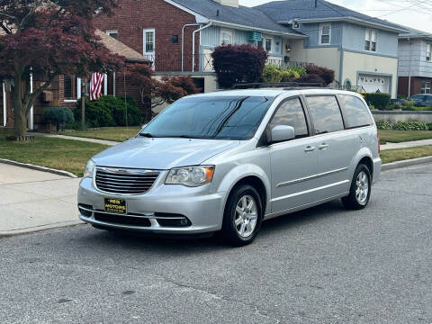 2012 Chrysler Town and Country for sale at Reis Motors LLC in Lawrence NY