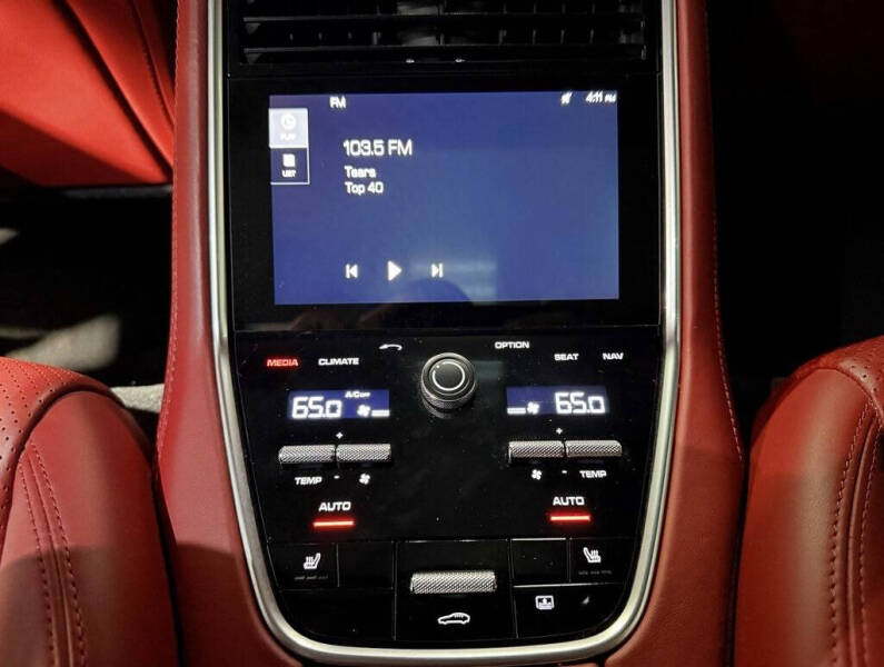 2017 Porsche Panamera Turbo