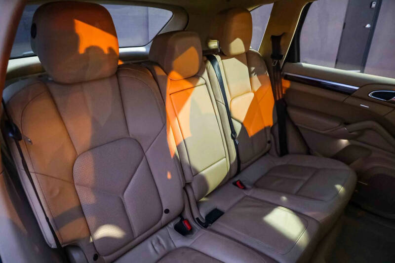 2012 Porsche Cayenne Tiptronic