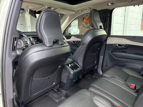 2022 Volvo XC90 T6 Inscription 7-Passenger