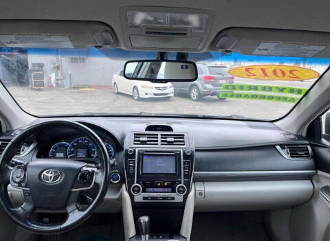 2012 Toyota Camry Hybrid XLE