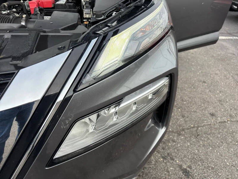 2022 Nissan Rogue SV