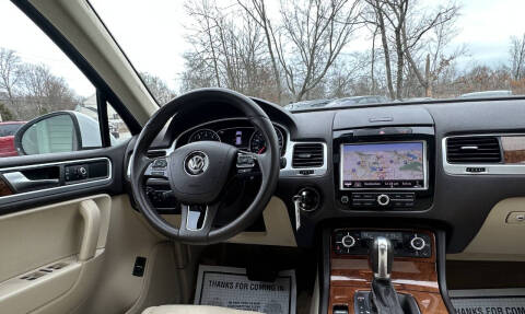 2013 Volkswagen Touareg VR6 Sport