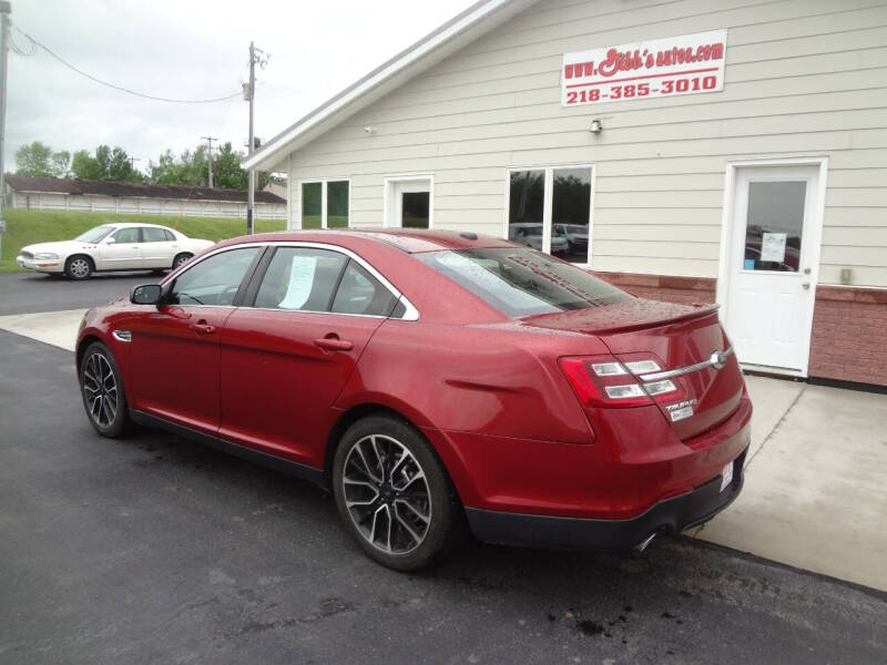 2017 Ford Taurus SEL