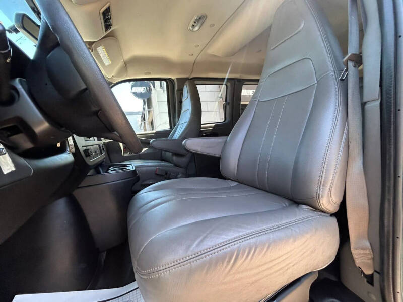 2019 Chevrolet Express LS 3500