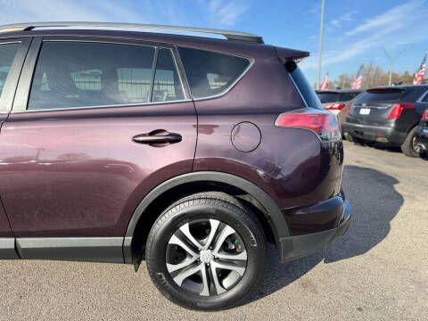 2017 Toyota RAV4 LE