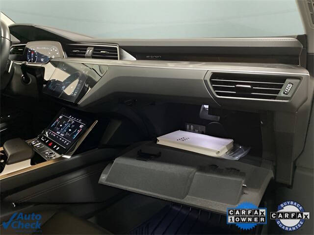 2023 Audi e-tron quattro Premium Plus