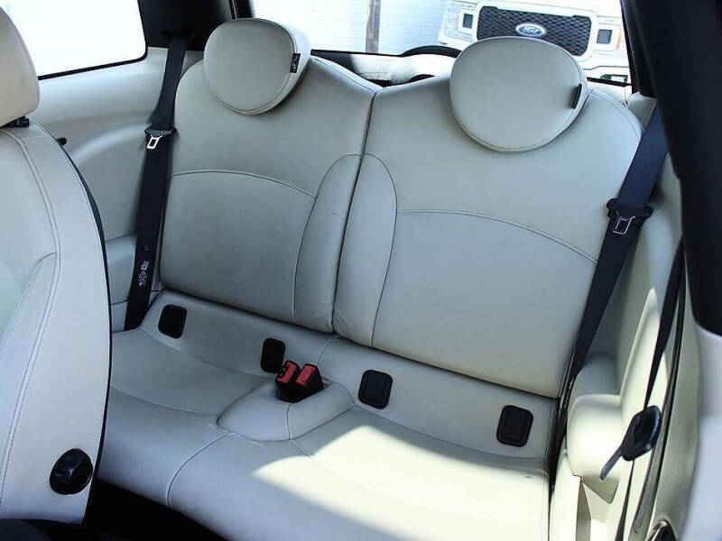 2011 MINI Cooper John Cooper Works