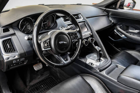 2018 Jaguar E-PACE P300 R-Dynamic S