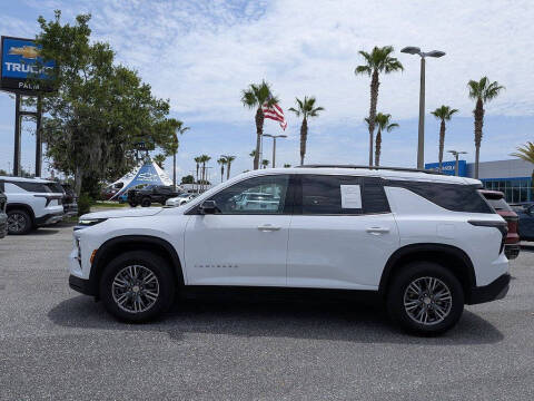 2025 Chevrolet Traverse LT