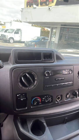 2013 Ford E-Series E-150