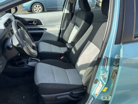 2012 Toyota Prius c Three