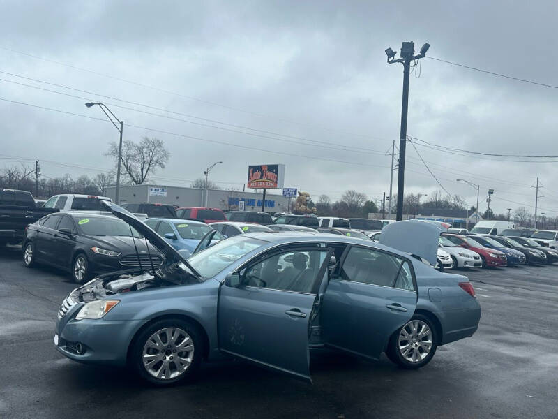 2010 Toyota Avalon XL photo 21