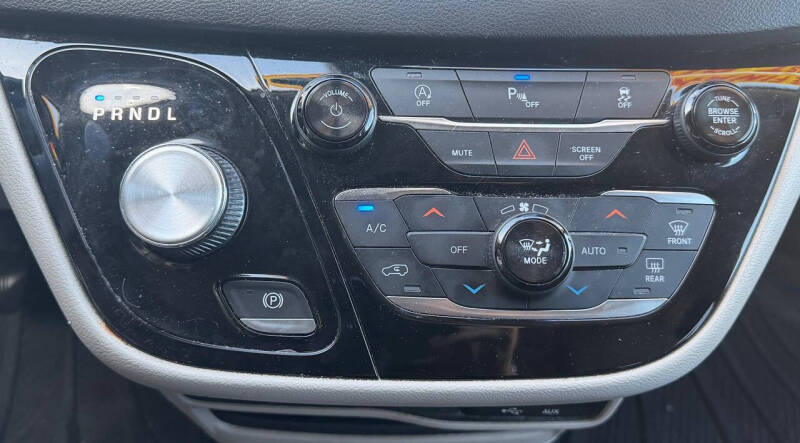 2018 Chrysler Pacifica Touring L