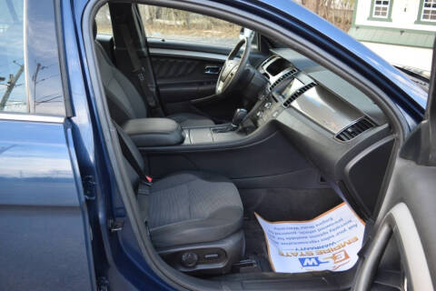 2016 Ford Taurus SEL