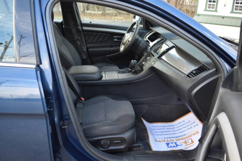 2016 Ford Taurus SEL