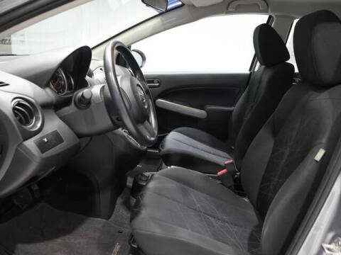 2011 Mazda MAZDA2 Touring