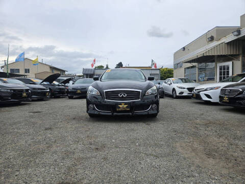 2012 Infiniti M37