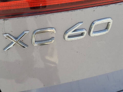 2026 Volvo XC60 T8 Core