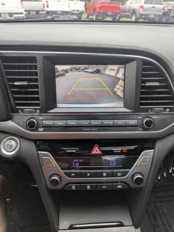 2018 Hyundai Elantra