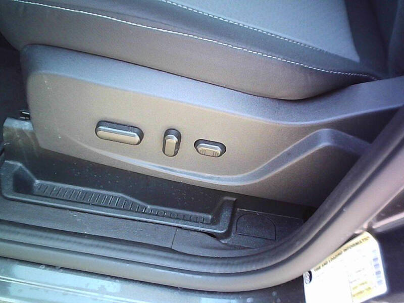 2017 Ford C-MAX Hybrid SE