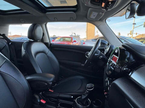 2015 MINI Hardtop 2 Door Cooper