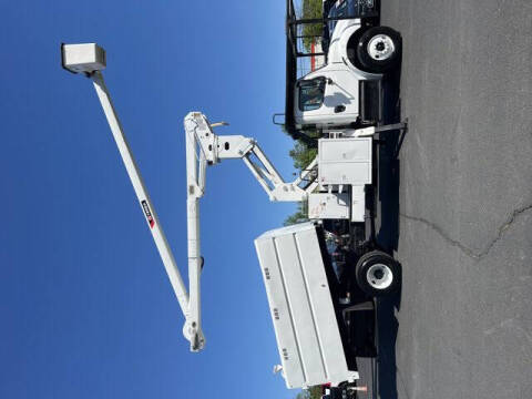 2017 Freightliner M2 106