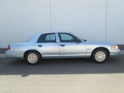 2004 Ford Crown Victoria