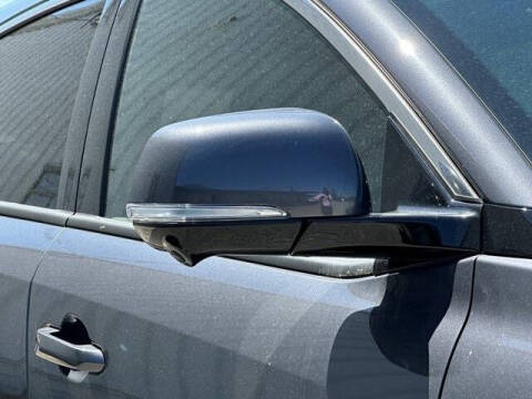 2025 VinFast VF8 Plus