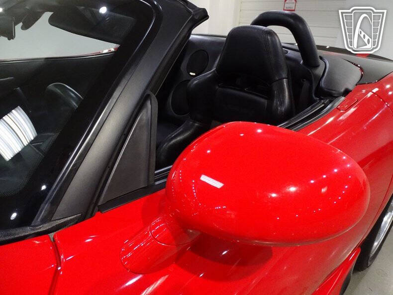 2003 Dodge Viper SRT-10