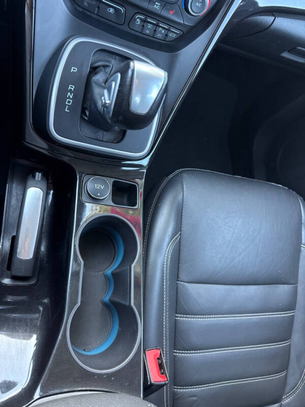 2017 Ford C-MAX Energi Titanium
