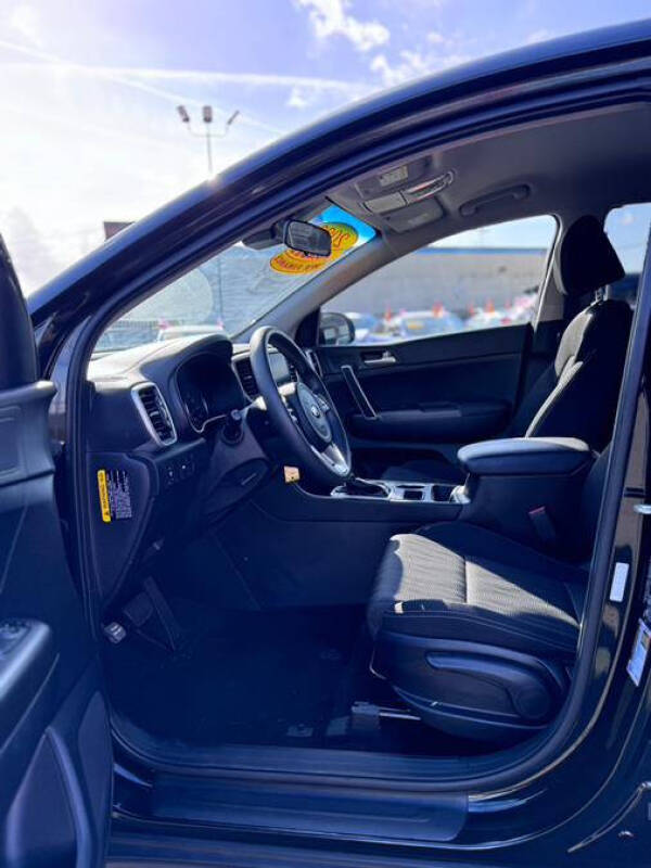 2022 Kia Sportage LX