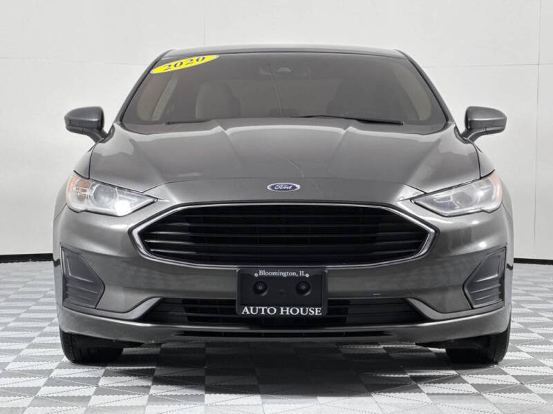 2020 Ford Fusion S photo 12